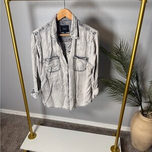 Rails Gray Button-Up Chambray Shirt